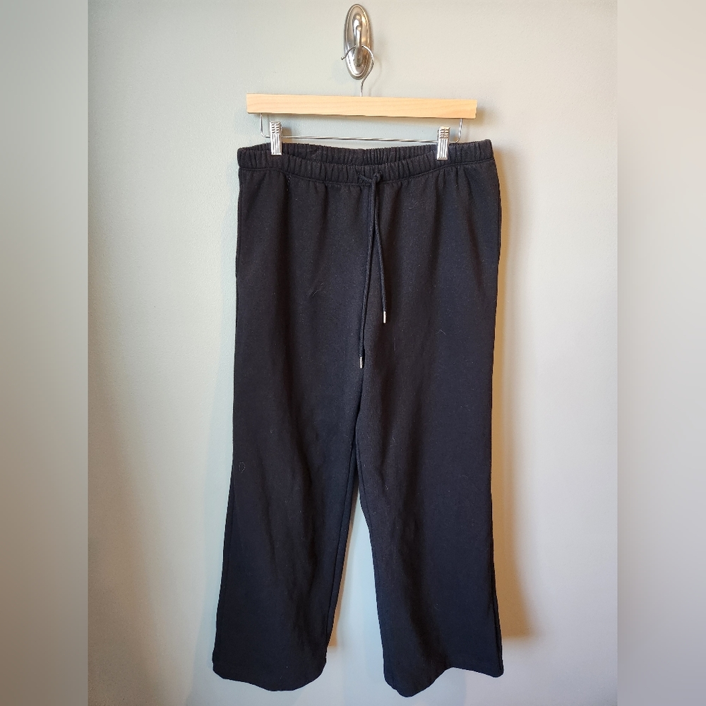 VS PINK Black Wide Leg Sweatpants Size Large